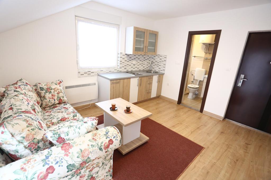 Apartment Kolonija